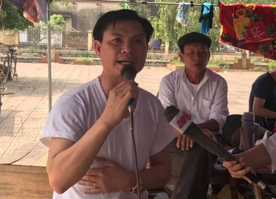 Trưởng ban Tuyên giáo Mỹ Đức nói gì khi được dân Đồng Tâm thả? Trưởng ban Tuyên giáo Mỹ Đức nói gì khi được dân Đồng Tâm thả?