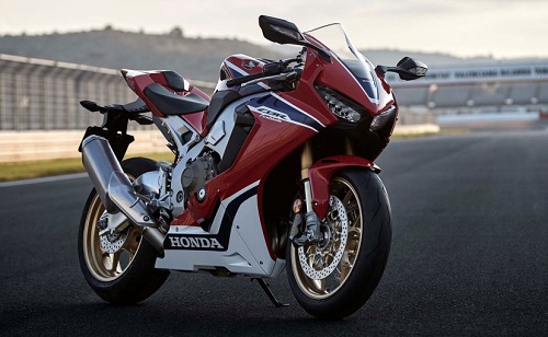 Honda CBR1000RR Fireblade 2017 có giá bán 618 triệu đồng Honda CBR1000RR Fireblade 2017 có giá bán 618 triệu đồng