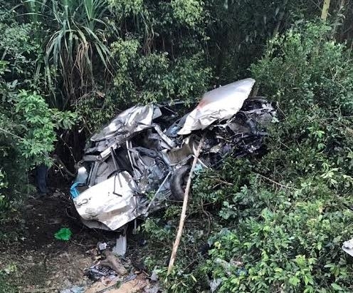 Tàu đâm ô tô tại Bình Định: Thêm 2 người tử vong Tàu đâm ô tô tại Bình Định: Thêm 2 người tử vong