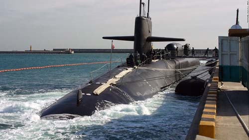 Sức mạnh khủng khiếp của tàu ngầm Mỹ áp sát Triều Tiên - 4