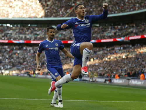 "Tế thần" cho Hazard, Ronaldo trở thành kẻ địch của MU "Tế thần" cho Hazard, Ronaldo trở thành kẻ địch của MU