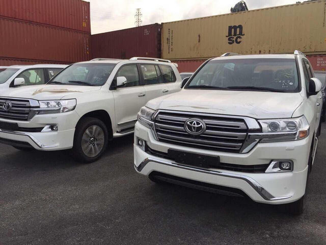 Toyota Land Cruiser 2017 giá 4 tỷ đồng đến Việt Nam Toyota Land Cruiser 2017 giá 4 tỷ đồng đến Việt Nam