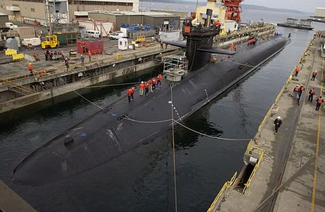 Triều Tiên dọa đánh đắm tàu ngầm hạt nhân lớn nhất của Mỹ - 1