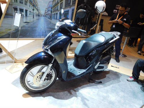 2017 Honda SH150i có ở Việt Nam tới Indonesia giá rẻ hơn 2017 Honda SH150i có ở Việt Nam tới Indonesia giá rẻ hơn