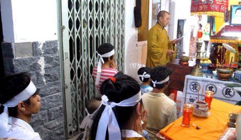 Cãi nhau chuyện đi tù sướng hay khổ, đâm bạn chết Cãi nhau chuyện đi tù sướng hay khổ, đâm bạn chết