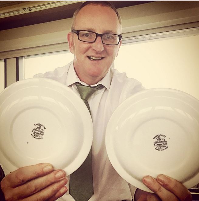 Chuyện ít biết về nữ tỷ phú giàu nhất nước Anh - 3