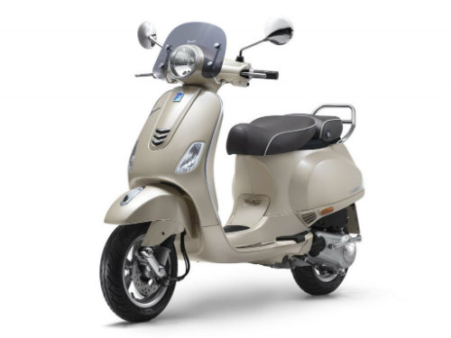 Vespa Elegante 150 Special Edition lên kệ giá 33,5 triệu đồng Vespa Elegante 150 Special Edition lên kệ giá 33,5 triệu đồng