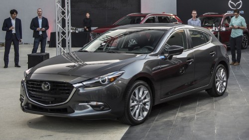 Mazda3 facelift 2017 chuẩn bị ra mắt tại Việt Nam Mazda3 facelift 2017 chuẩn bị ra mắt tại Việt Nam