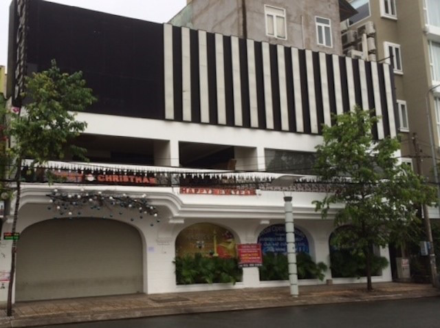 Dân chơi bay lắc điên cuồng trong "động lắc" nổi tiếng bậc nhất miền Tây Dân chơi bay lắc điên cuồng trong "động lắc" nổi tiếng bậc nhất miền Tây