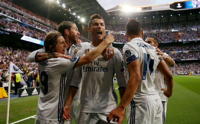 Đỉnh cao Ronaldo, vực thẳm Rooney: Sự tương phản nghiệt ngã Đỉnh cao Ronaldo, vực thẳm Rooney: Sự tương phản nghiệt ngã