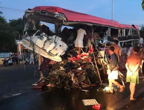 Vụ tai nạn 13 người chết: Đã có giám định mẫu máu của tài xế xe tải Vụ tai nạn 13 người chết: Đã có giám định mẫu máu của tài xế xe tải