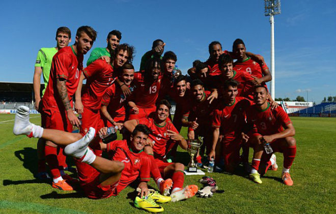 U20 World Cup: "Đàn em" Ronaldo thua sốc, châu Á rạng danh, Italia ngã ngựa U20 World Cup: "Đàn em" Ronaldo thua sốc, châu Á rạng danh, Italia ngã ngựa