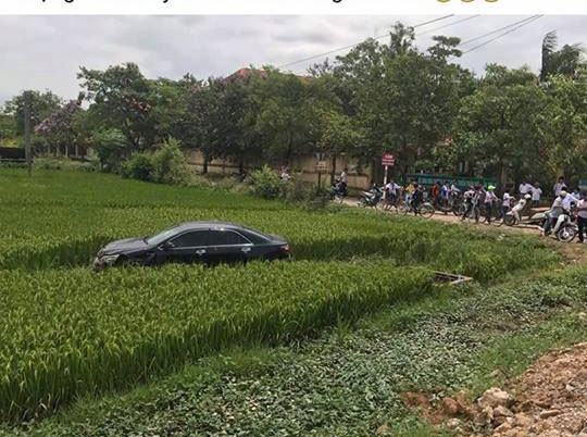 Nóng nhất tuần: Cán bộ bệnh viện lái Camry tông chết 3 học sinh Nóng nhất tuần: Cán bộ bệnh viện lái Camry tông chết 3 học sinh