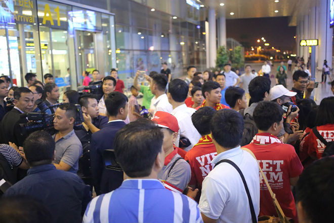 U20 Việt Nam về nước: 3 trận - 1 điểm ở World Cup, vẫn tự hào - 11