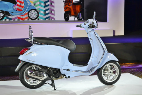 Vespa Primavera 150 Arcobaleno bản giới hạn, giá 84 triệu đồng Vespa Primavera 150 Arcobaleno bản giới hạn, giá 84 triệu đồng