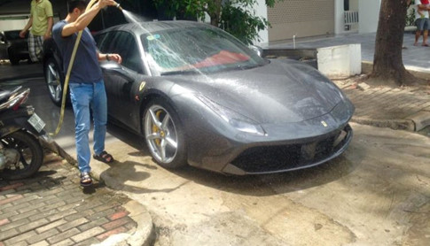 Ferrari 488 GTB của Cường Đô-la giá từ 10,6 tỷ đồng Ferrari 488 GTB của Cường Đô-la giá từ 10,6 tỷ đồng