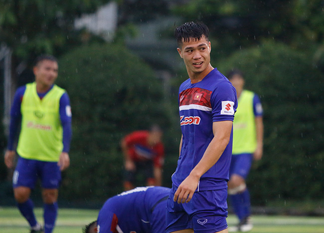 Xuân Trường & Tuấn Anh "song kiếm" đấu Công Phượng - 7