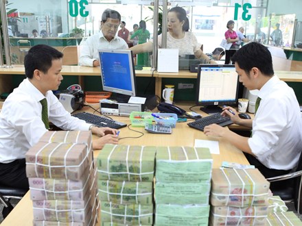 Tín dụng mở van hay là “siết”? - 1