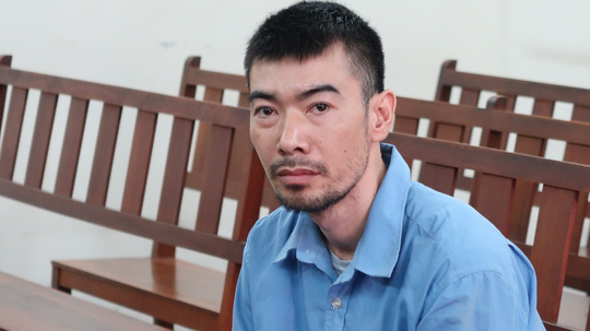 Vết trượt dài của cựu cảnh sát 113, bị nhiễm AIDS Vết trượt dài của cựu cảnh sát 113, bị nhiễm AIDS
