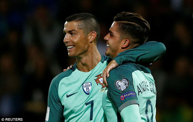 Latvia - Bồ Đào Nha: Tan nát vì Ronaldo (vòng loại World Cup 2018) Latvia - Bồ Đào Nha: Tan nát vì Ronaldo (vòng loại World Cup 2018)