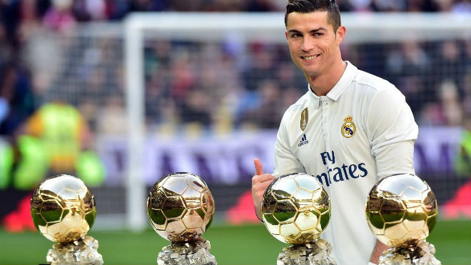 Định giá siêu sao: Ronaldo bằng nửa Neymar, kém xa Messi Định giá siêu sao: Ronaldo bằng nửa Neymar, kém xa Messi