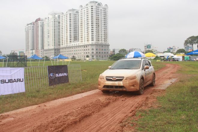 Offroad ngay giữa Sài Gòn với xe Subaru - 4