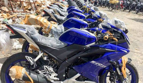 2017 Yamaha R15 V3 về các đại lý ở Việt Nam 2017 Yamaha R15 V3 về các đại lý ở Việt Nam