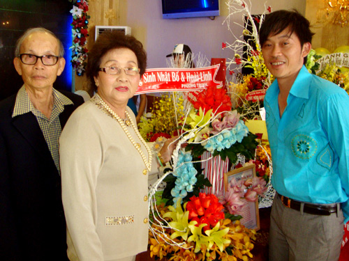 4 người phụ nữ bên đời Hoài Linh và những chuyện "thâm cung bí sử" 4 người phụ nữ bên đời Hoài Linh và những chuyện "thâm cung bí sử"