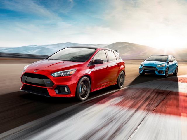 Ford Focus RS 2018 có giá 953 triệu đồng Ford Focus RS 2018 có giá 953 triệu đồng