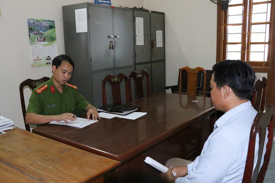 "Đòi xử” Phó thủ trưởng Cơ quan An ninh điều tra rồi viết đơn xin lỗi "Đòi xử” Phó thủ trưởng Cơ quan An ninh điều tra rồi viết đơn xin lỗi