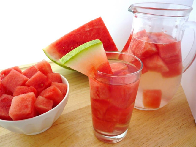 6 loại nước detox cho mùa hè tươi mát giúp da trắng khỏe 6 loai nuoc detox cho mua he tuoi mat giup da trang khoe