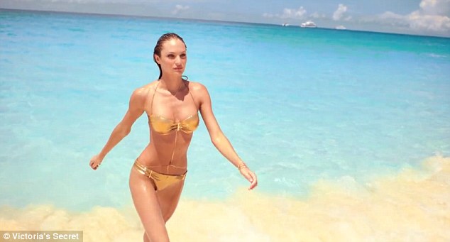 Khán giả chết &#34;đứ đừ&#34; vì những cảnh bikini quá gợi cảm trên màn ảnh - 2