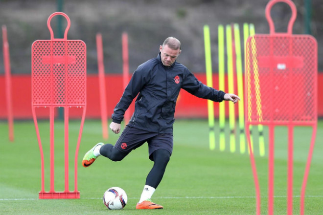 Rooney bám riết MU: Tương lai “mài đũng quần” với Mourinho? - 2