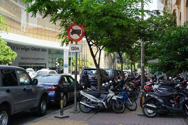Giá thuê vỉa hè TP HCM sẽ tính theo từng tuyến đường Giá thuê vỉa hè TP HCM sẽ tính theo từng tuyến đường