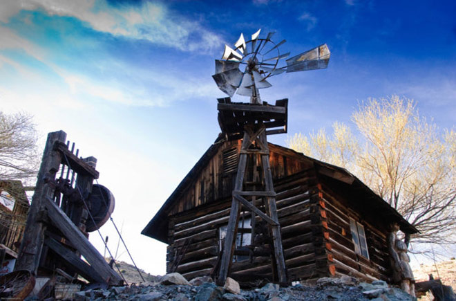 Gai người khám phá bí ẩn thị trấn ma ở miền Tây nước Mỹ - 19