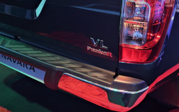 Nissan Navara bản đặc biệt vừa ra mắt có gì mới? - 8