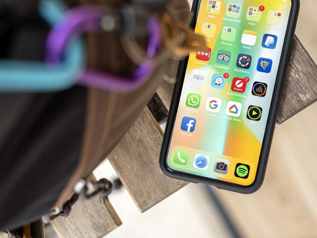 iPhone màn hình cong, điều khiển không cần chạm màn hình