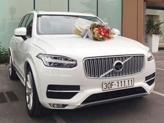 Xôn xao xe sang bốc ngẫu nhiên biển số ngũ quý 1 Xôn xao xe sang bốc ngẫu nhiên biển số ngũ quý 1