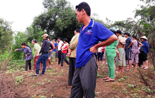 Bị đuổi đánh, người bán kem chết thảm dưới sông Đồng Nai Bị đuổi đánh, người bán kem chết thảm dưới sông Đồng Nai