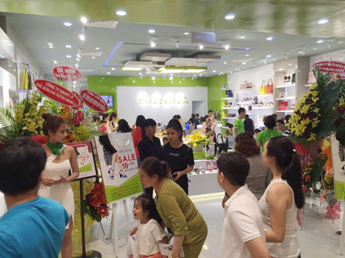 Mirabella 'khuấy động' Aeon Mall Bình Tân ngày khai trương - 10