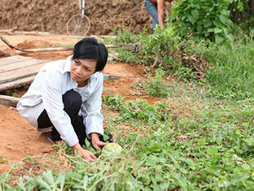 Choáng với cảnh nghèo đói của sao Việt trên màn ảnh - 12