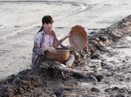 Choáng với cảnh nghèo đói của sao Việt trên màn ảnh - 14