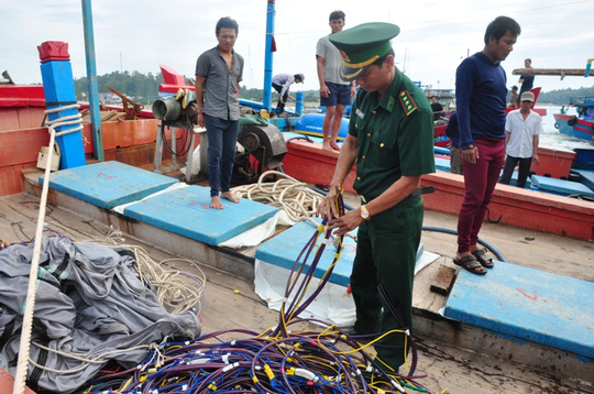 Tàu Trung Quốc là thủ phạm đâm chìm tàu cá Quảng Ngãi Tàu Trung Quốc là thủ phạm đâm chìm tàu cá Quảng Ngãi