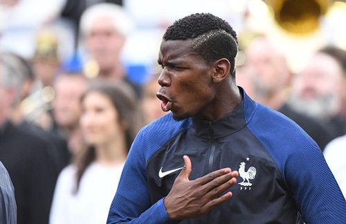 "100 triệu bảng cho Pogba, thà mua Suarez còn hơn" "100 triệu bảng cho Pogba, thà mua Suarez còn hơn"