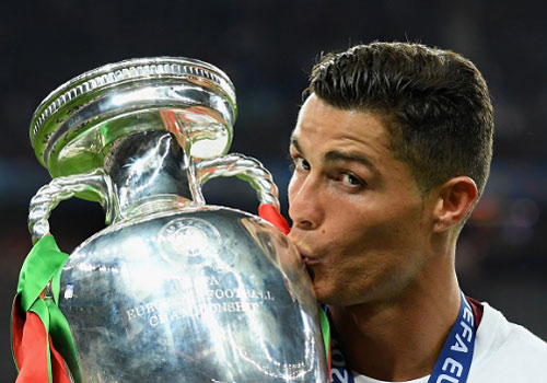 Top 10 ứng viên QBV 2016: Griezmann vượt Suarez Top 10 ứng viên QBV 2016: Griezmann vượt Suarez