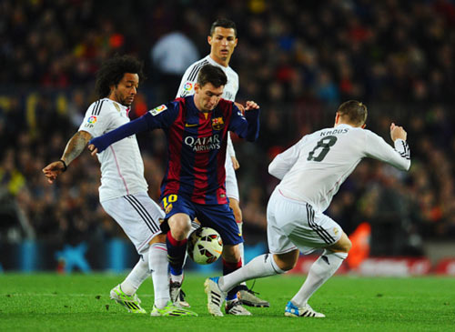 Barca & Real: Vua trên sân, “Chúa Chổm” ngoài đời Barca & Real: Vua trên sân, “Chúa Chổm” ngoài đời