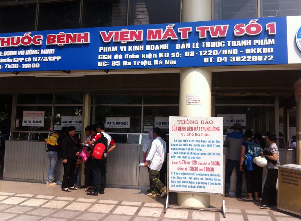 Phớt lờ lời Bộ trưởng, BV Mắt TƯ vẫn không có chỗ gửi xe - 1