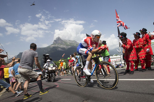 Tom Dumoulin về thứ nhì tại chặng 18 giải đua Tour de France 2016 - 1