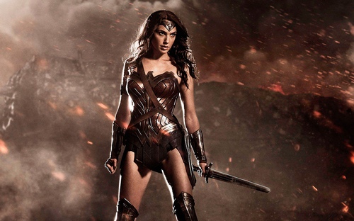 DC Comics đang đi trước Marvel về mảng siêu anh hùng nữ.