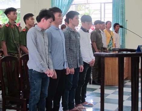 Cuộc hỗn chiến sau chầu nhậu của 4 người… cùng tên Hiếu Cuộc hỗn chiến sau chầu nhậu của 4 người… cùng tên Hiếu